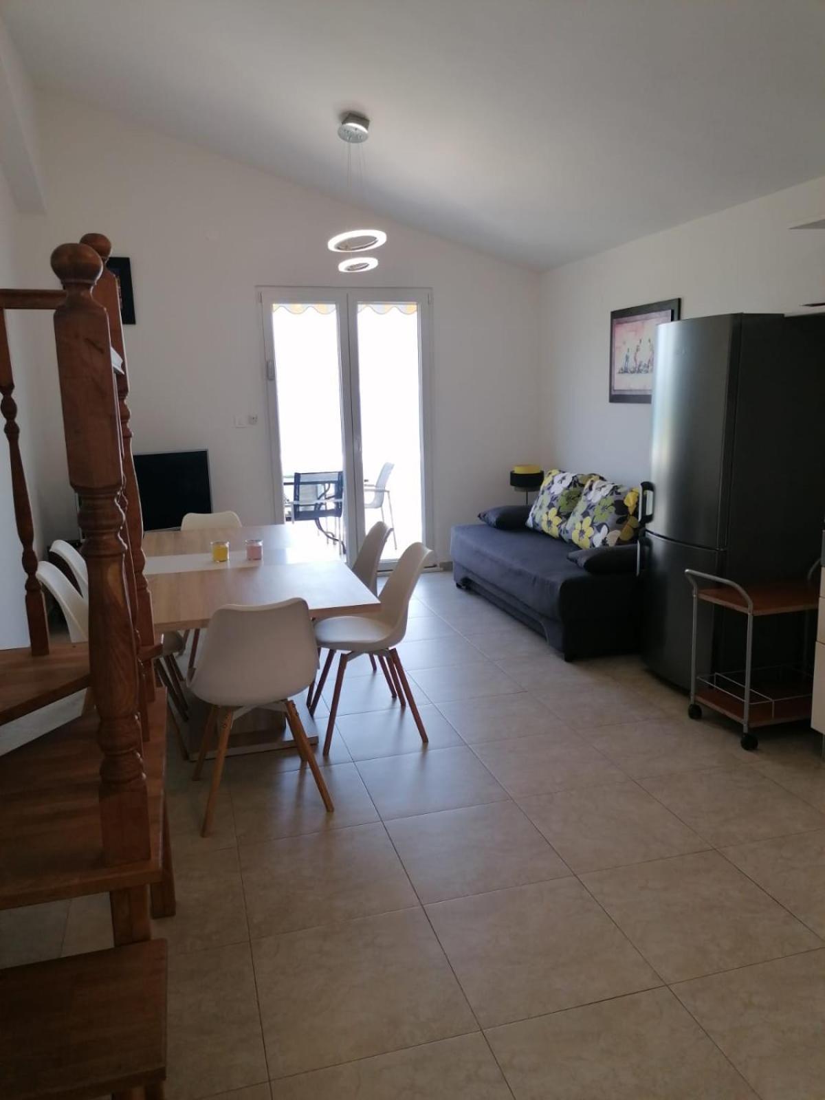 Apartments Villa Julia Трогир Екстериор снимка