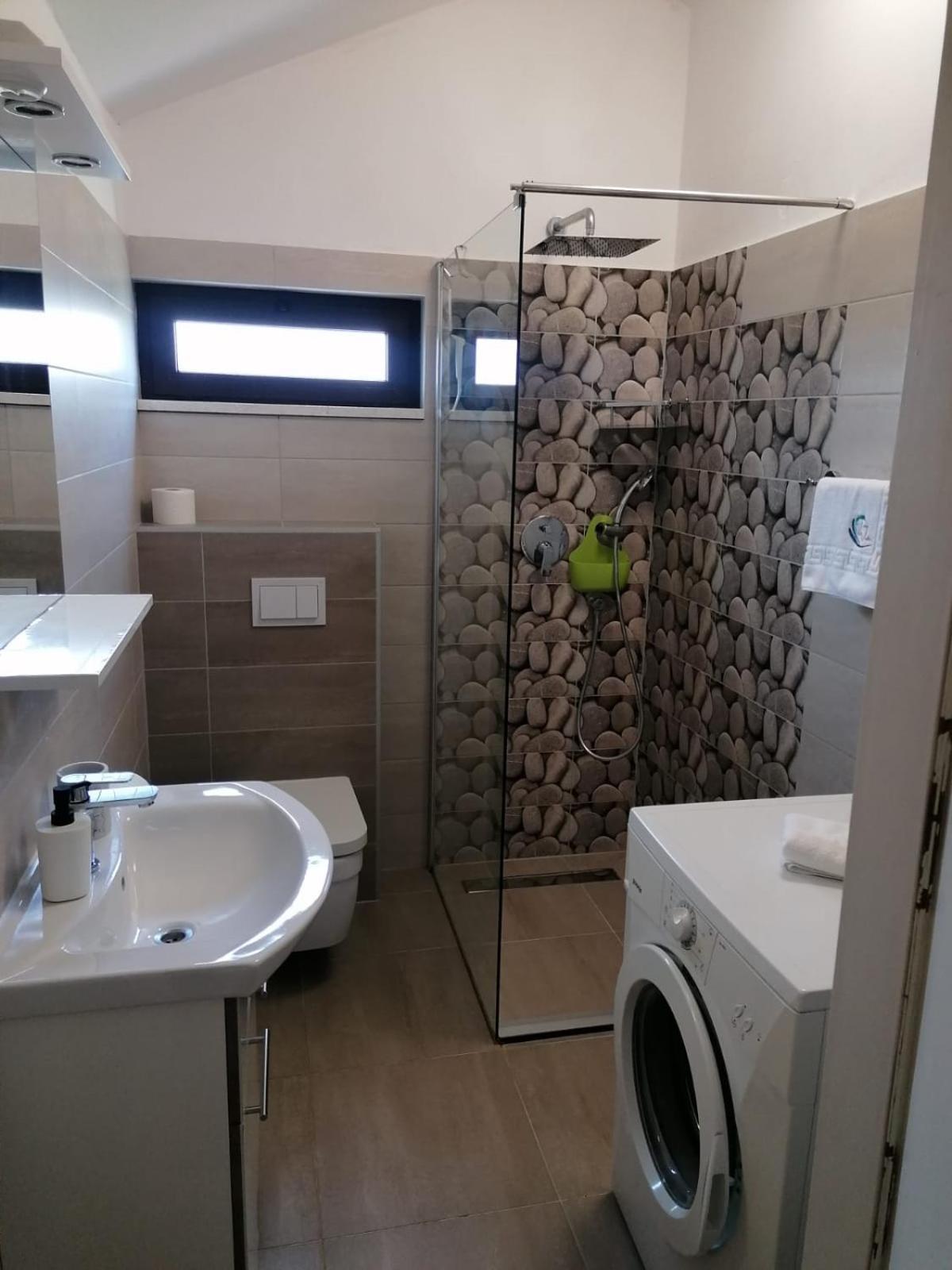 Apartments Villa Julia Трогир Екстериор снимка
