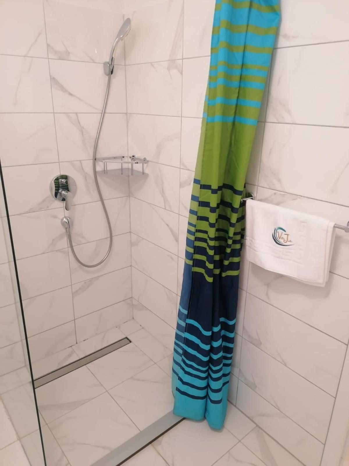 Apartments Villa Julia Трогир Екстериор снимка