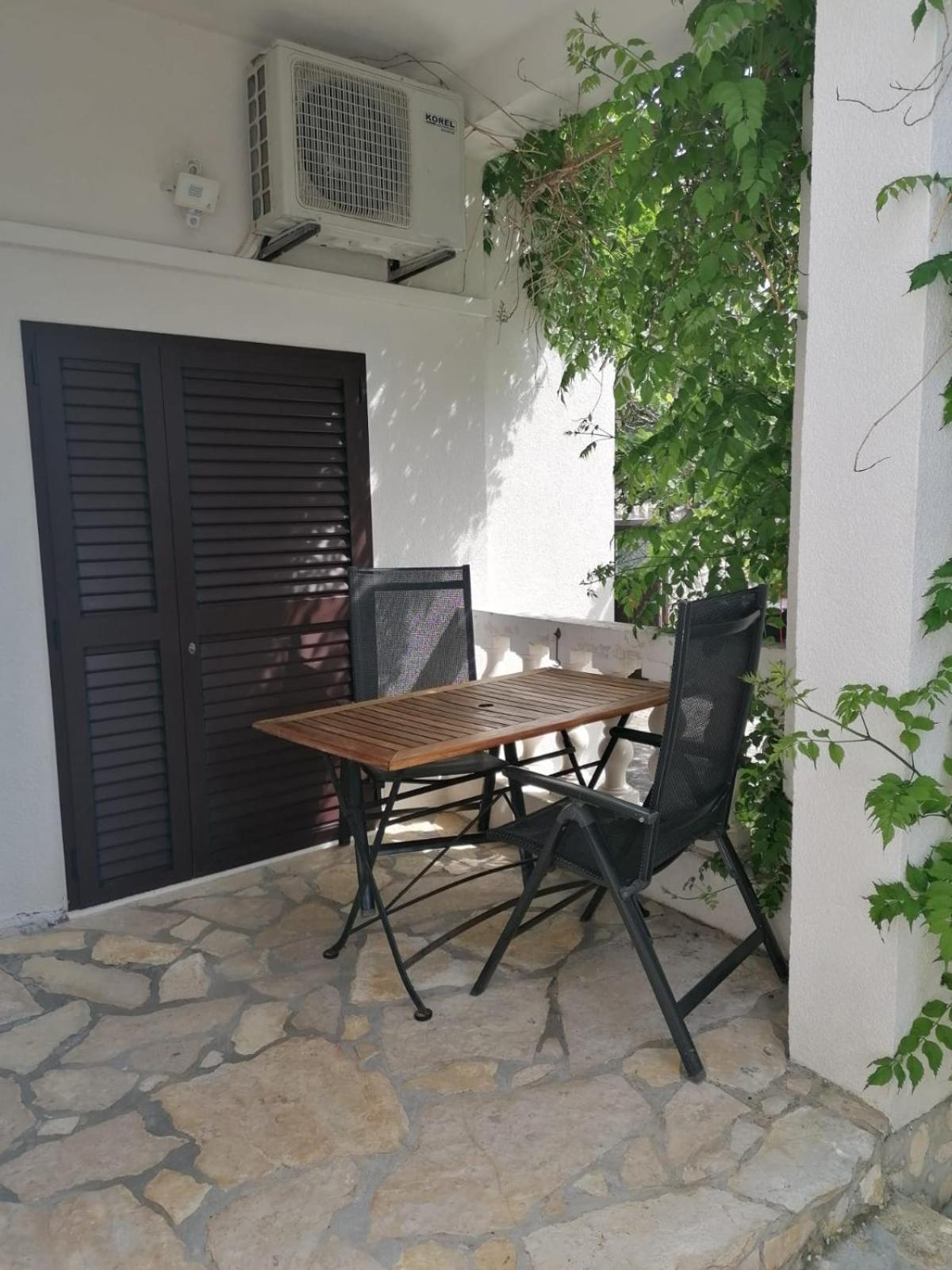 Apartments Villa Julia Трогир Екстериор снимка