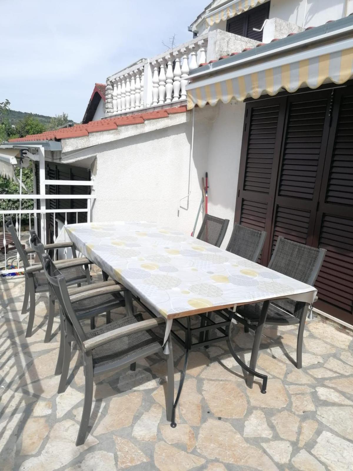 Apartments Villa Julia Трогир Екстериор снимка
