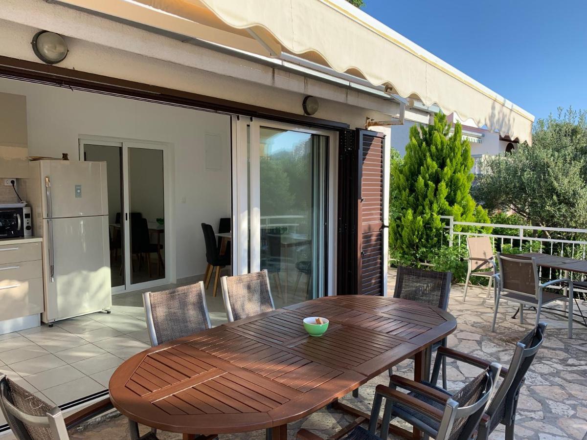 Apartments Villa Julia Трогир Екстериор снимка