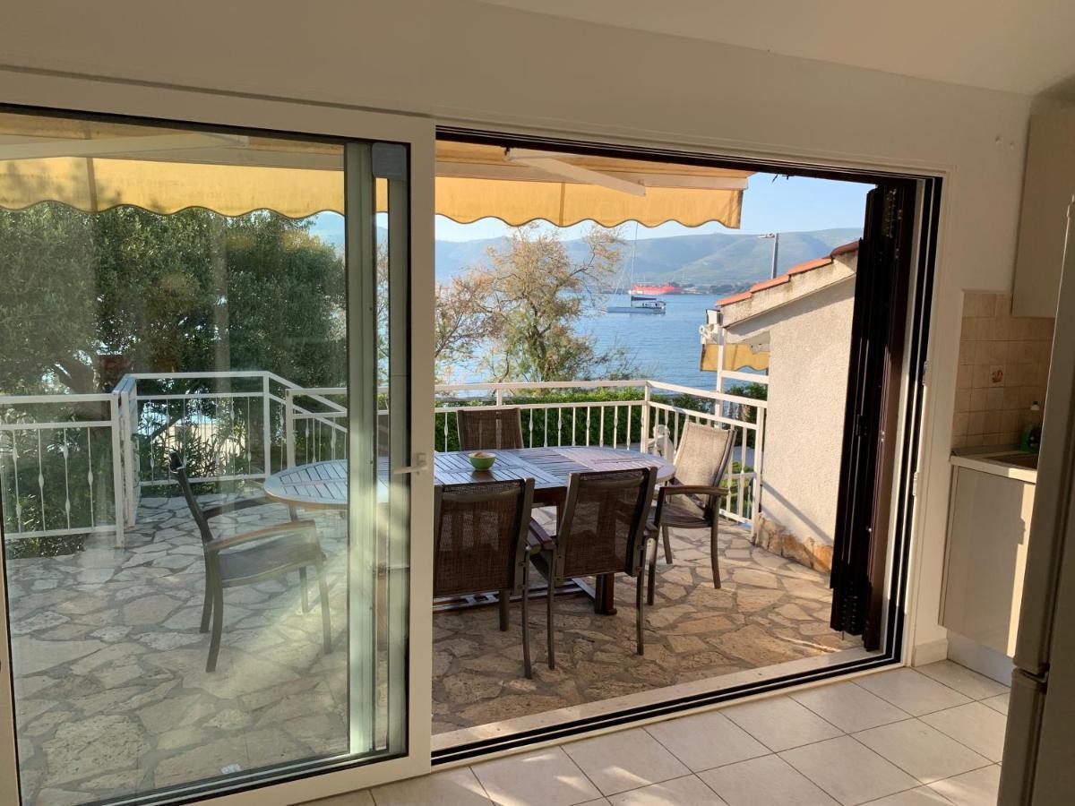 Apartments Villa Julia Трогир Екстериор снимка